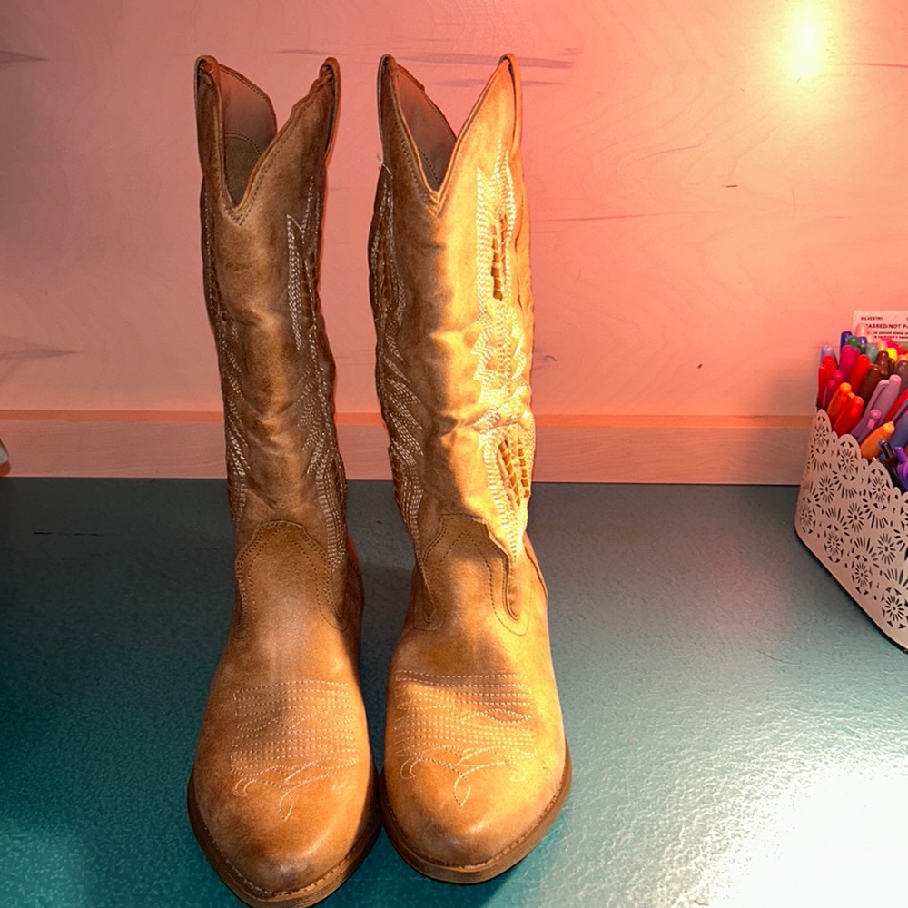 Western cowboy boots